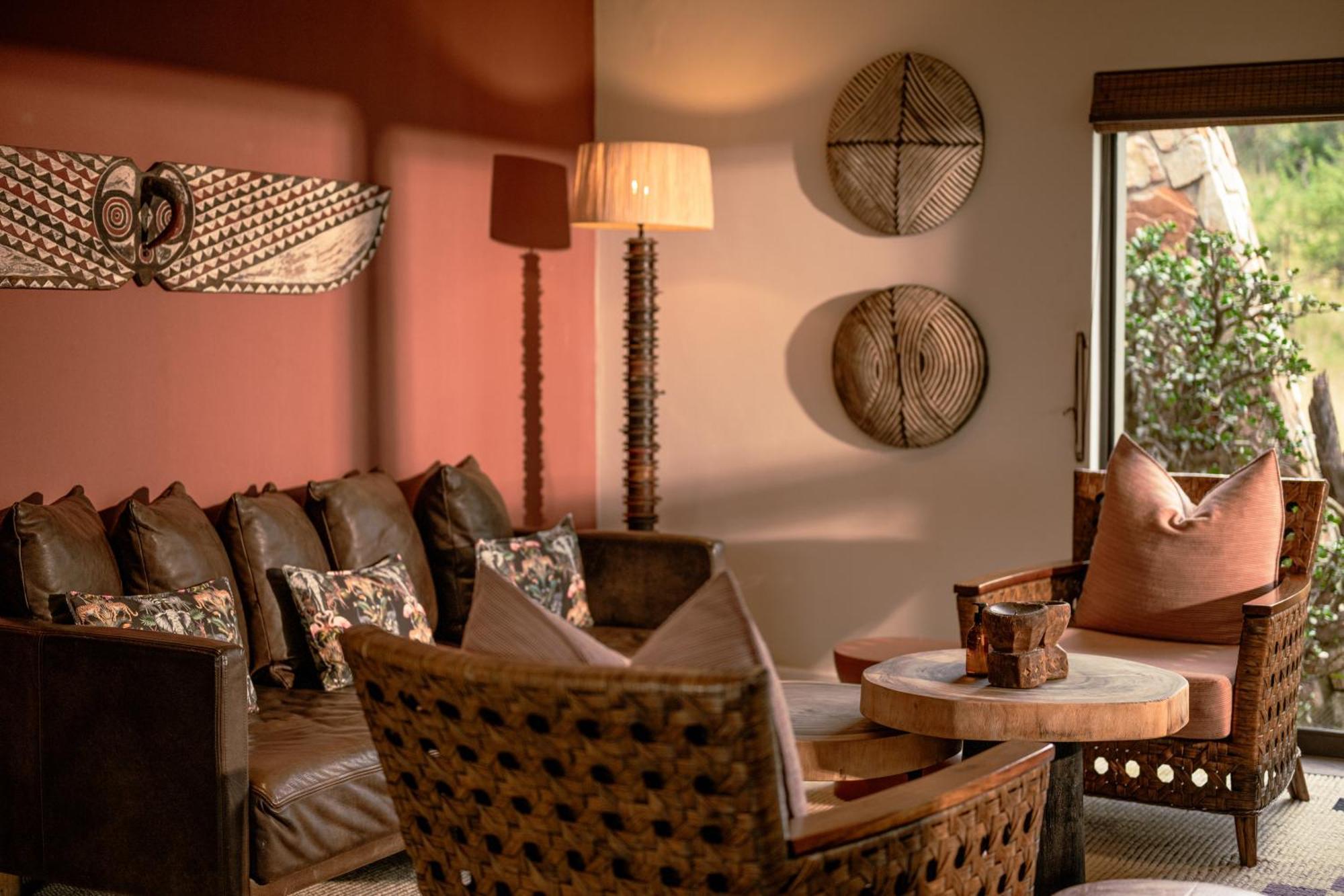 Zulu Rock Lodge - Babanango Game Reserve Ulundi Esterno foto